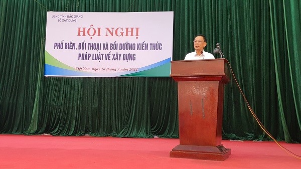 Hội nghị phổ biến, đối thoại và bồi dưỡng kiến thức pháp luật về xây dựng tại huyện Việt Yên